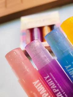 پک بالم لب کهکشانی دراگون رانی✨